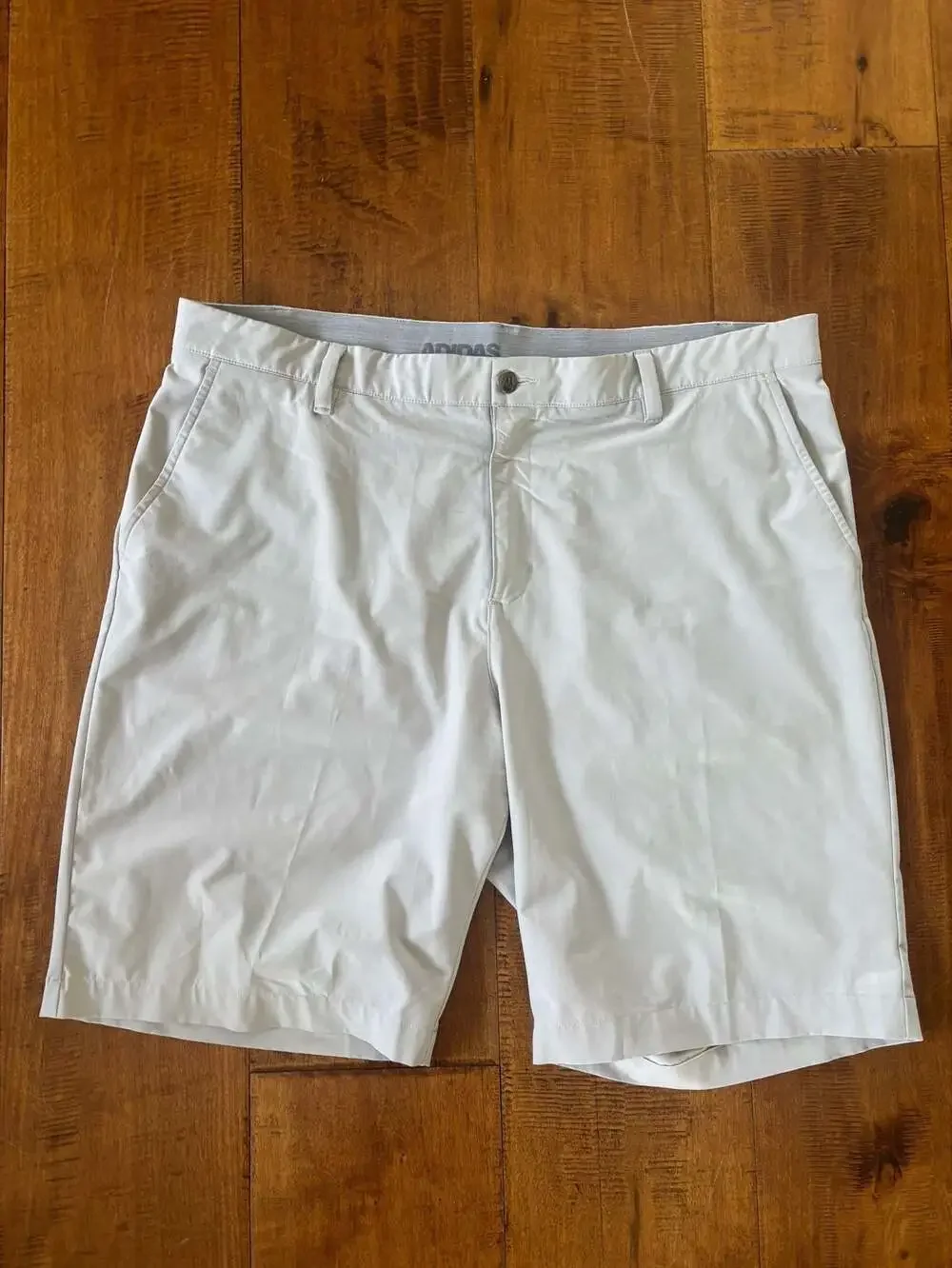 Adidas Golf Shorts Men's Size 40 Light Gray Flat Front Belt Loops